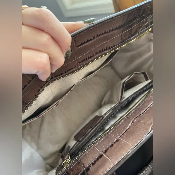 Michael Kors Brown Snakeskin Texture Handbag Purse - Picture 5 of 8